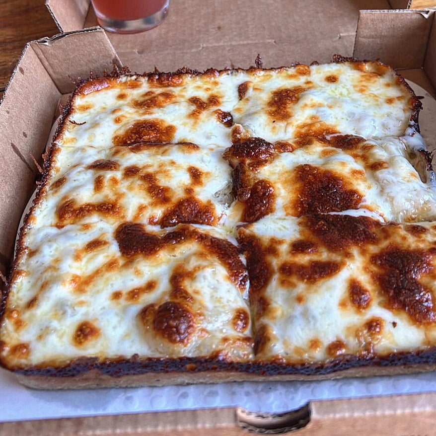 whole-pie-cheese-uncle-g-s-pizza